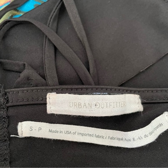 Urban Outfitters Cropped Cowl Neck Strappy Top SMALL - Picture 8 of 8